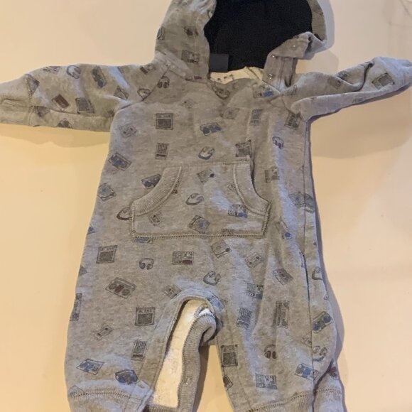 Onesie with hood size 3-6 months - Picture 1 of 2
